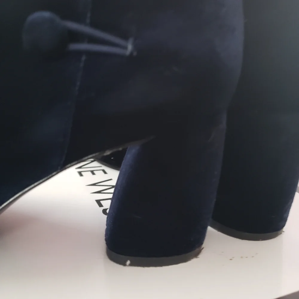 Booties - Picture 5 of 6
